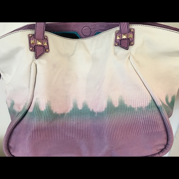 Handbag - Picture 3 of 6